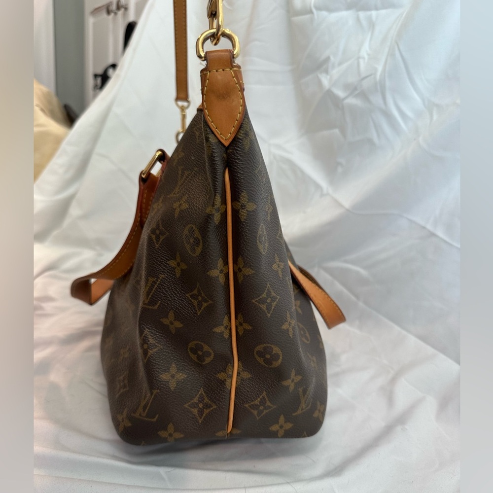Louis Vuitton Palermo PM - Picture 9 of 16